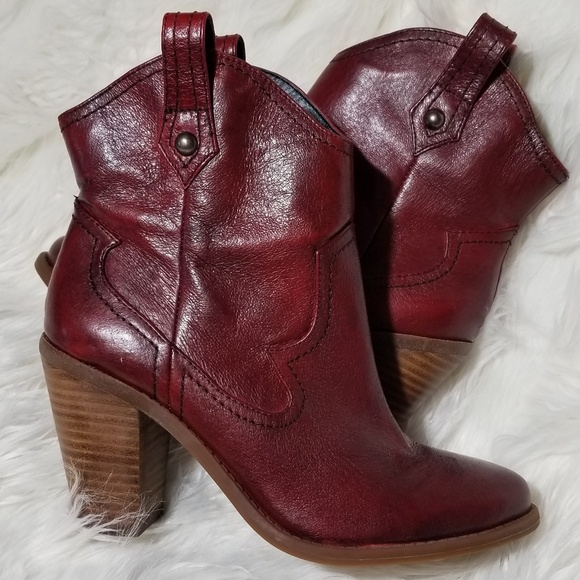 JESSICA Simpson Shoes - JESSICA SIMPSON BOOTIES WINE COLOR SIZE 6.5M